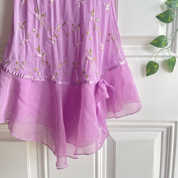 Hilary & Hansen embroidered dress - Picture 2 of 8